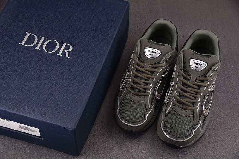 DR B30 Sneaker