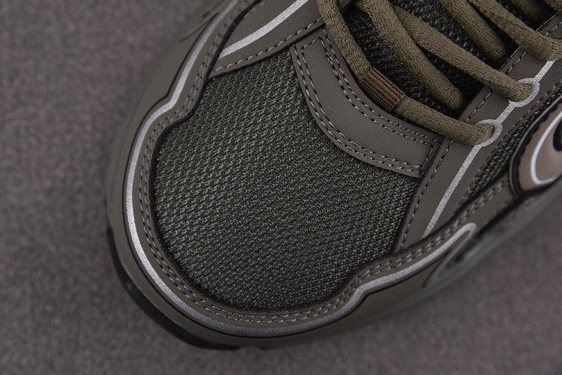 DR B30 Sneaker