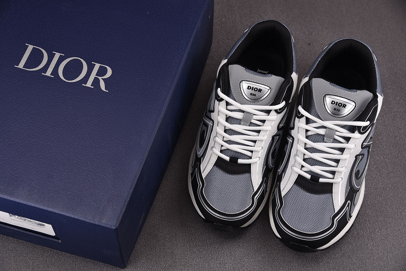 DR B30 Sneaker