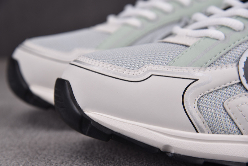 DR B30 Sneaker