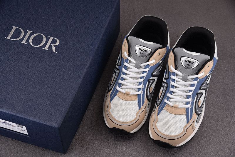 DR B30 Sneaker