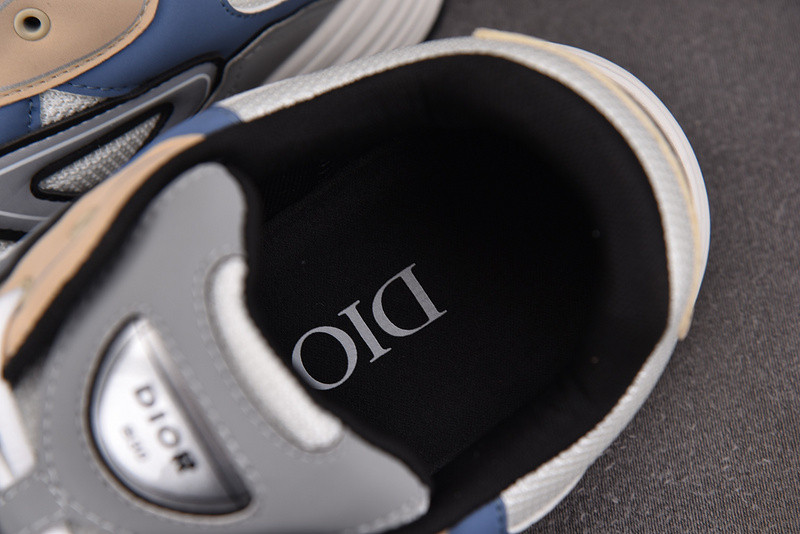 DR B30 Sneaker