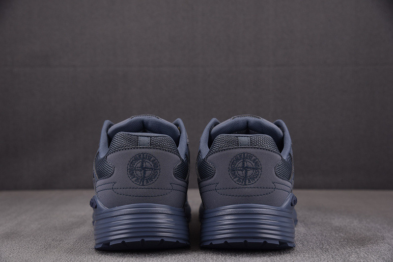 DR B30 Sneaker