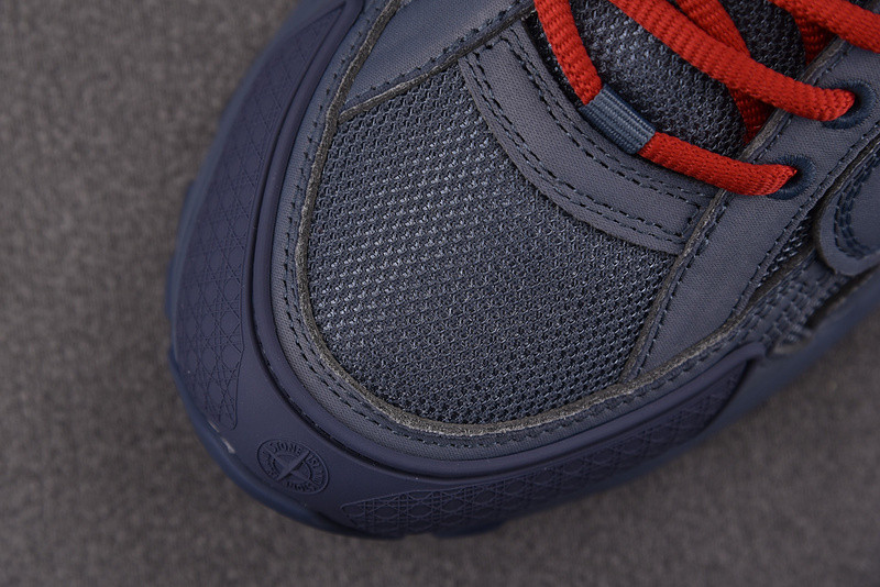 DR B30 Sneaker