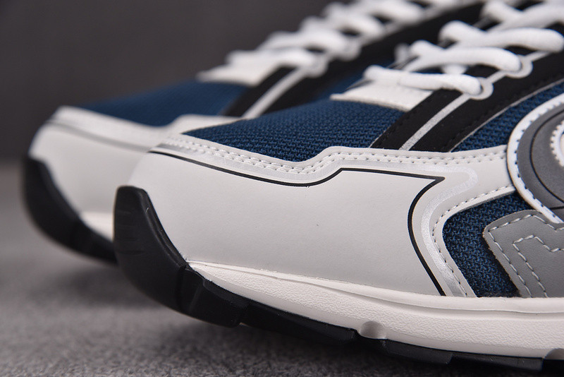DR B30 Sneaker