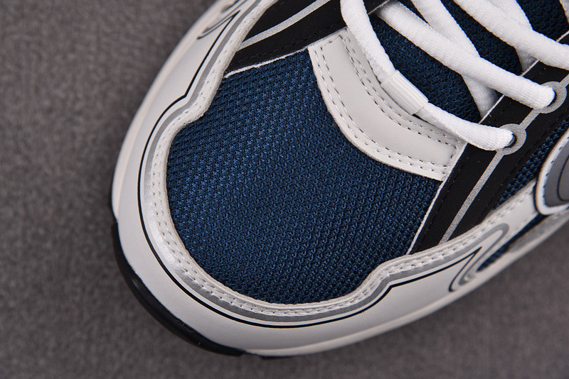 DR B30 Sneaker
