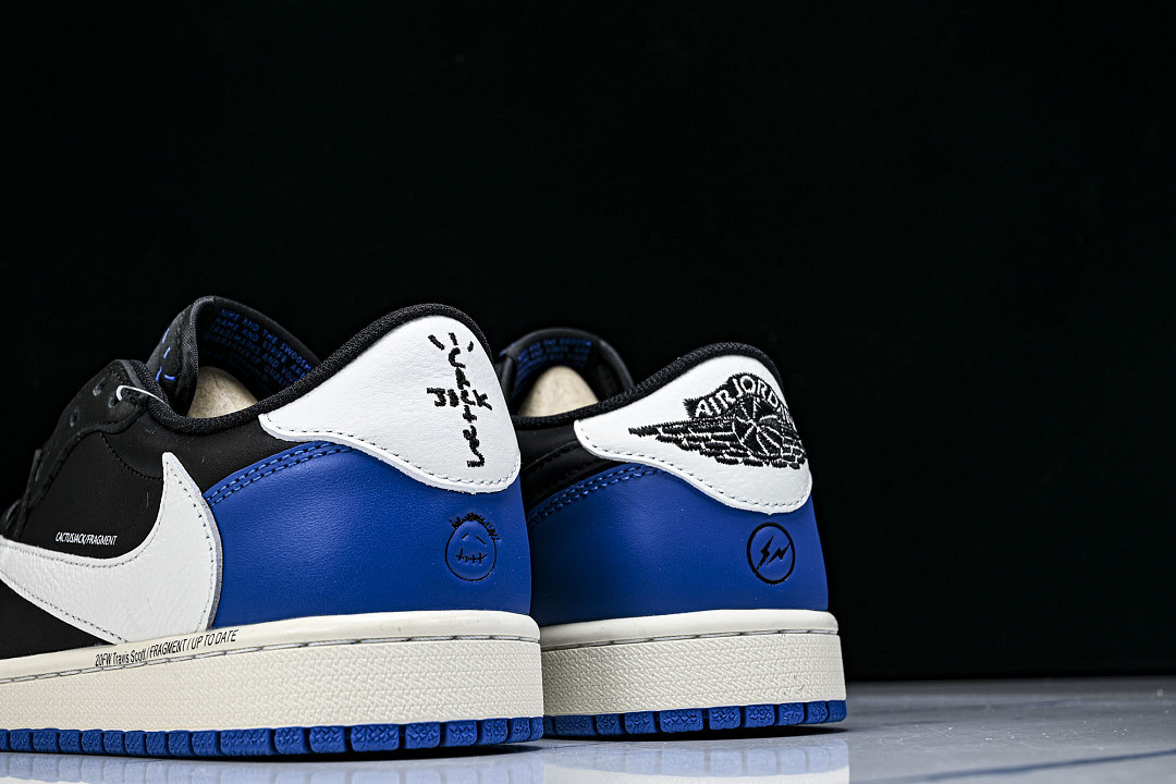 Travis Scott x Air Jordan 1 DM7866-014
