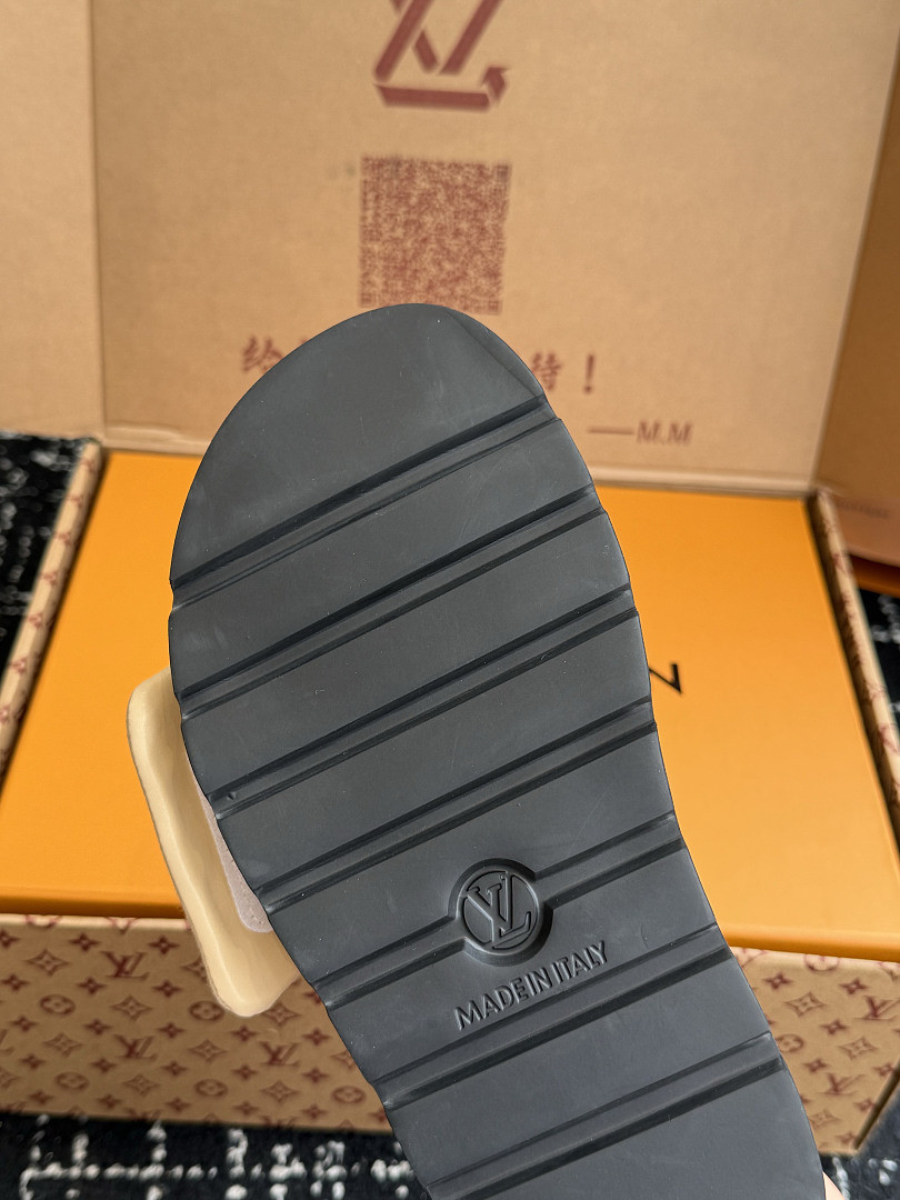 L*V Slides LVS-002