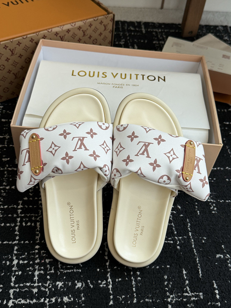 L*V Slides LVS-004