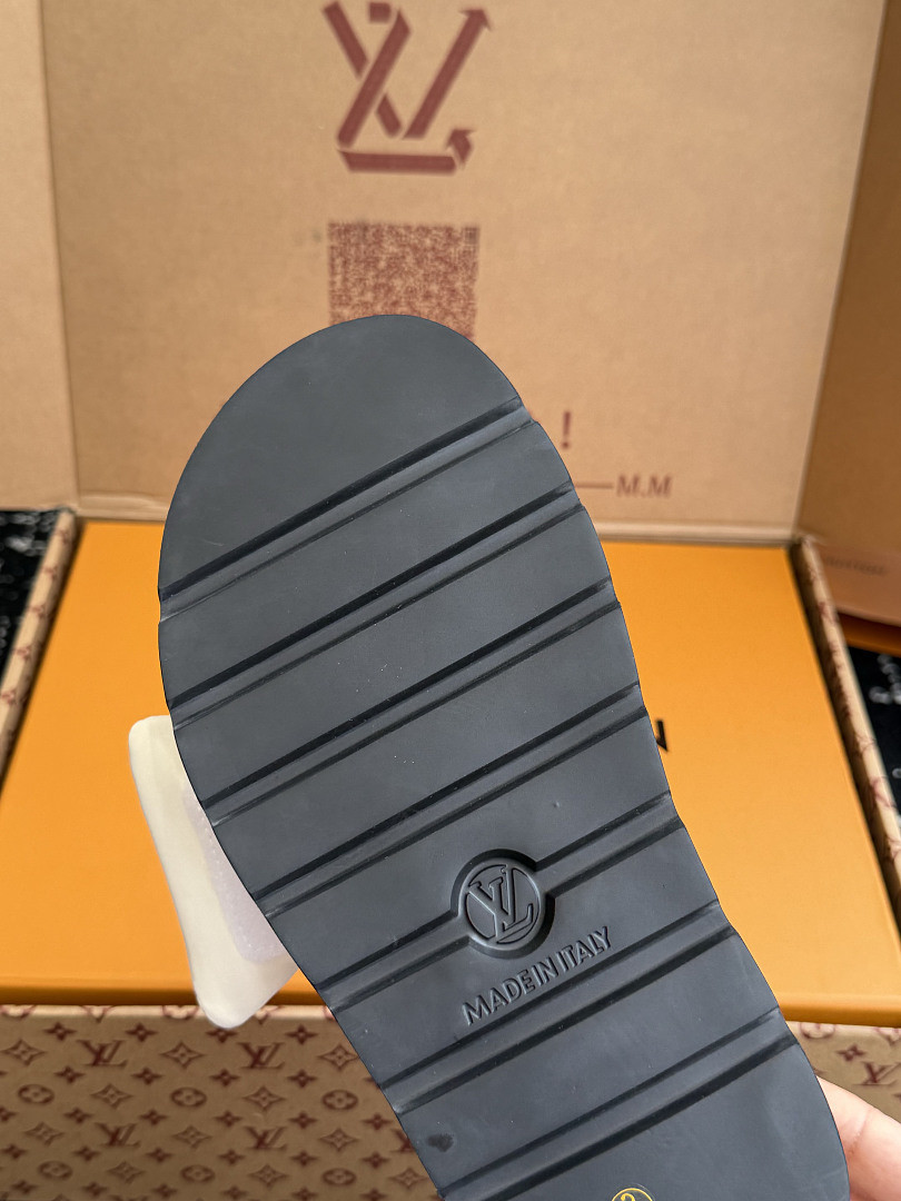 L*V Slides LVS-004