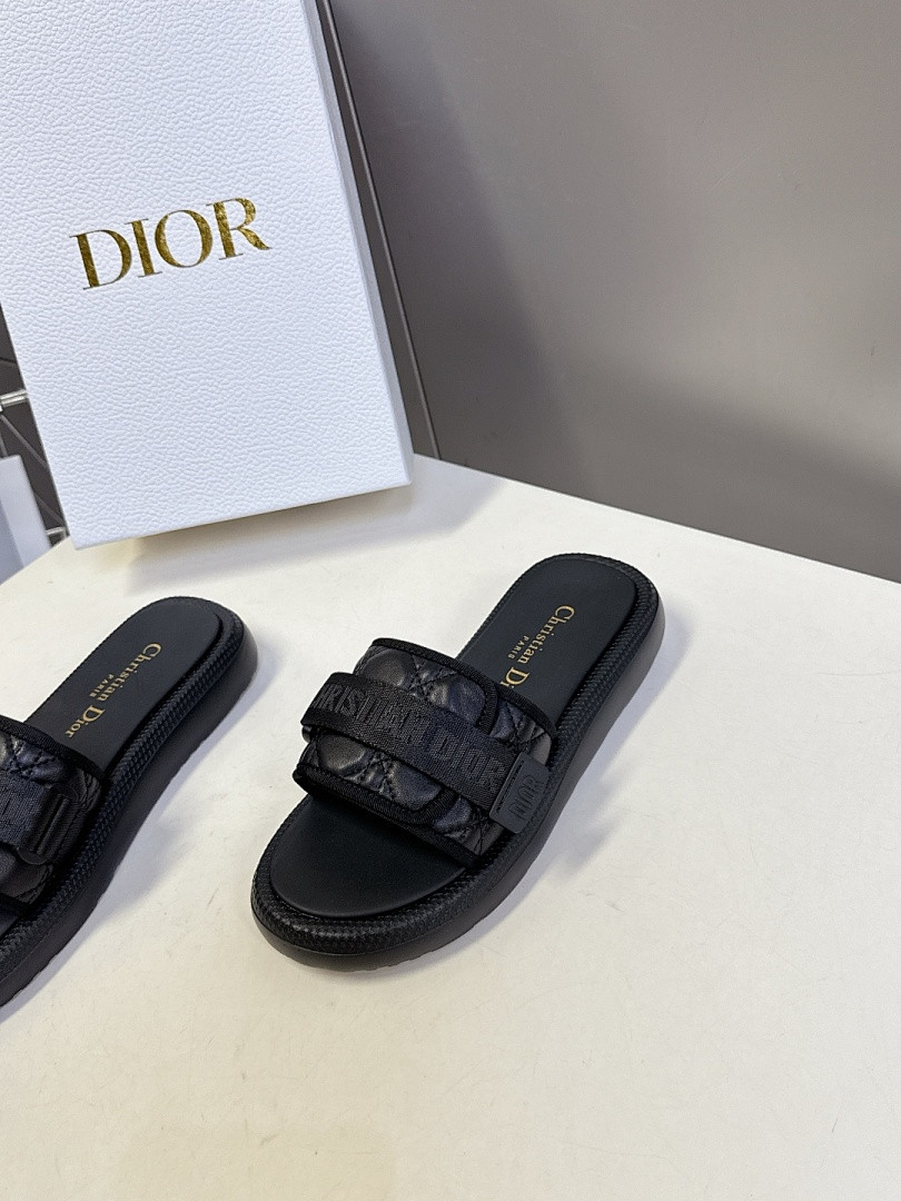 DR Sandals DS-40