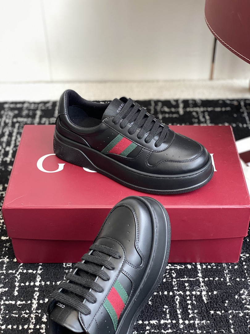 GC Sneakers
