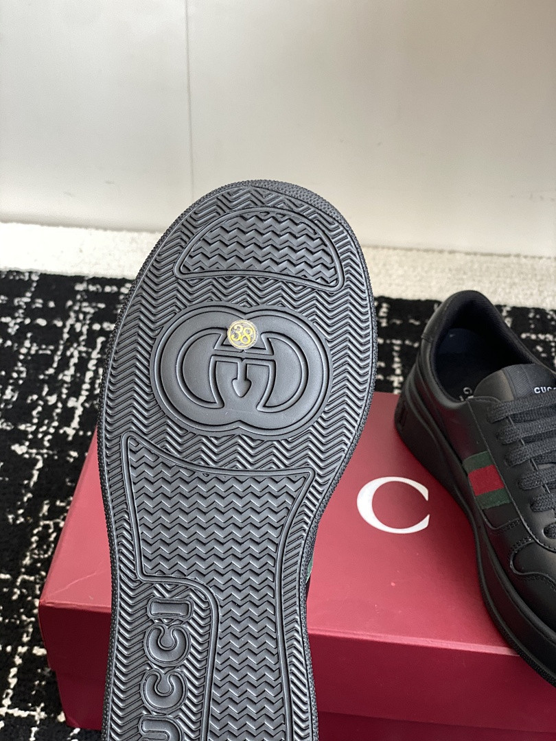 GC Sneakers