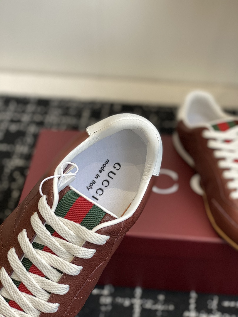 GC Sneakers
