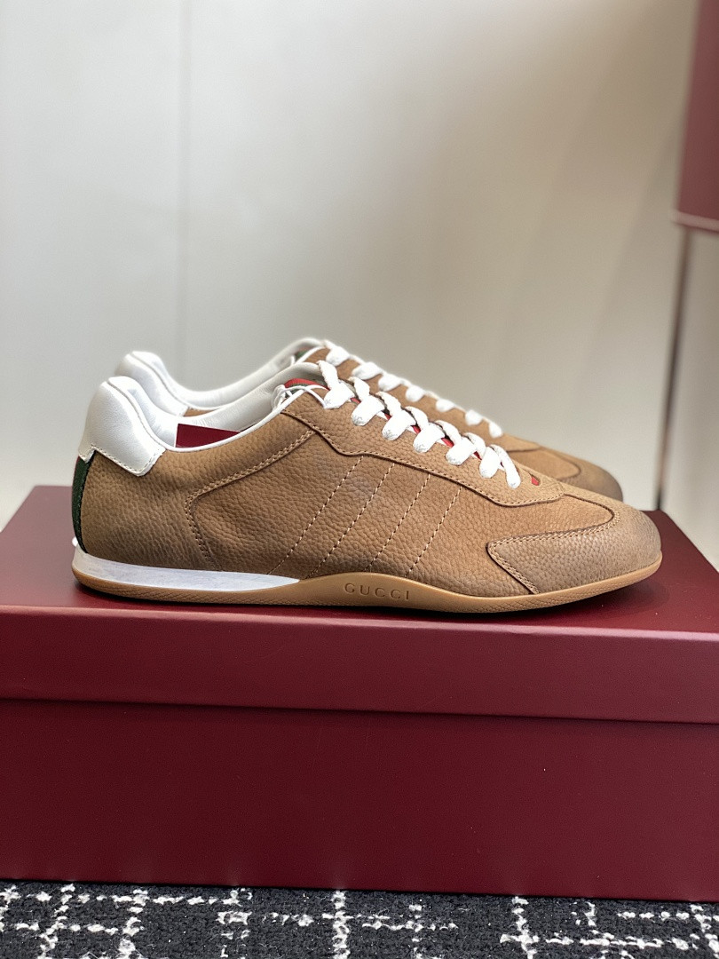 GC Sneakers