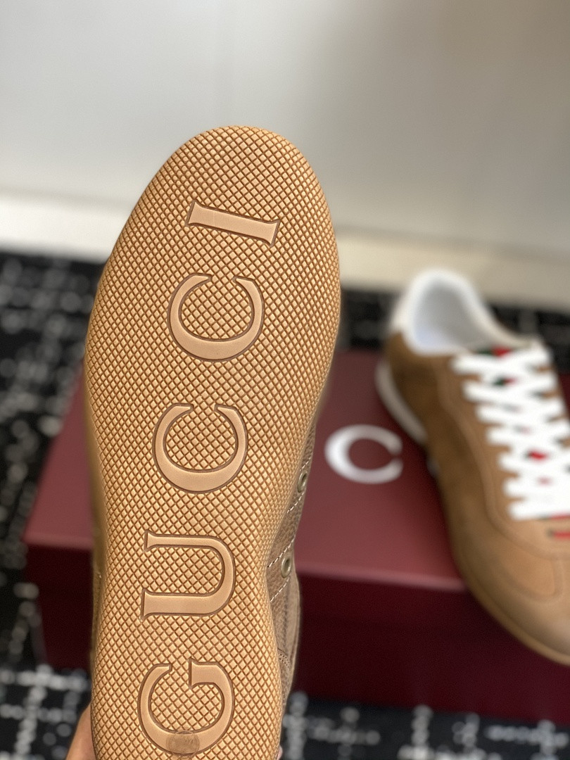 GC Sneakers