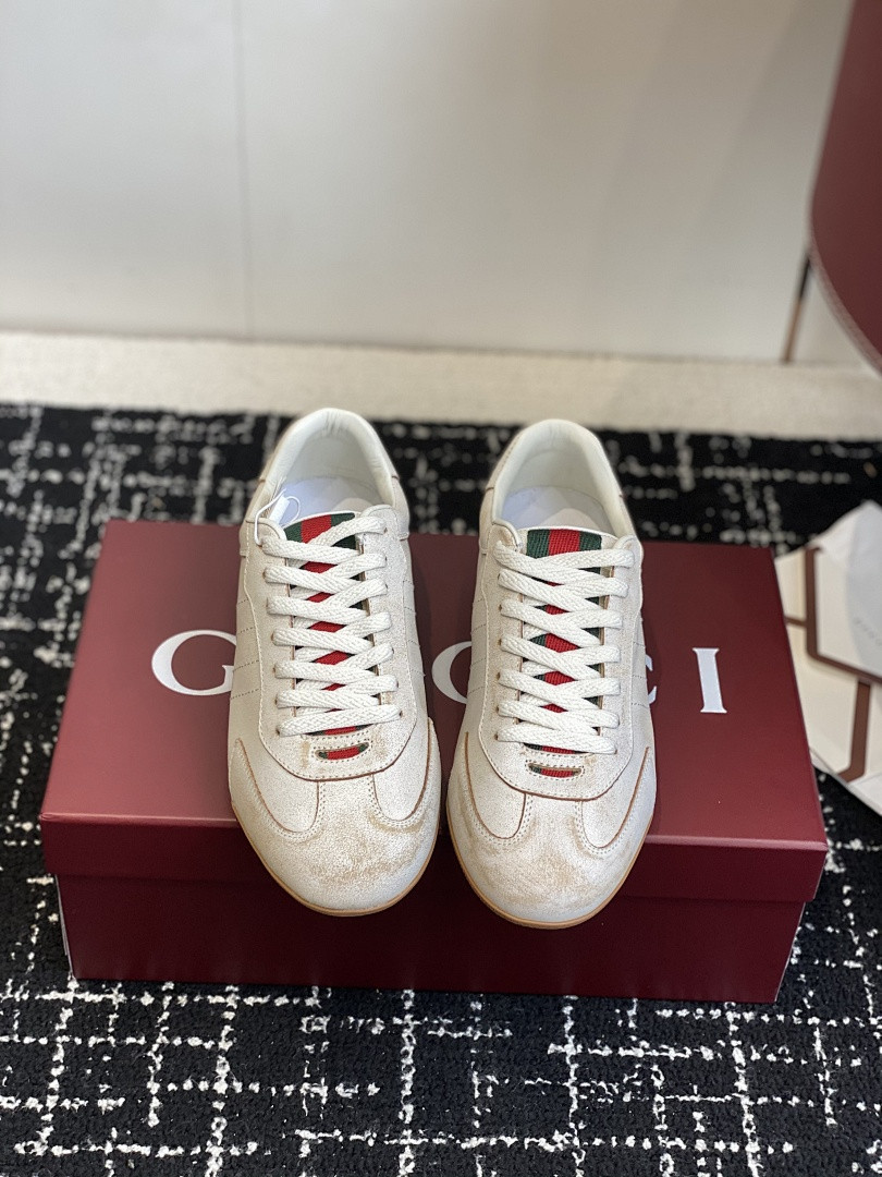 GC Sneakers