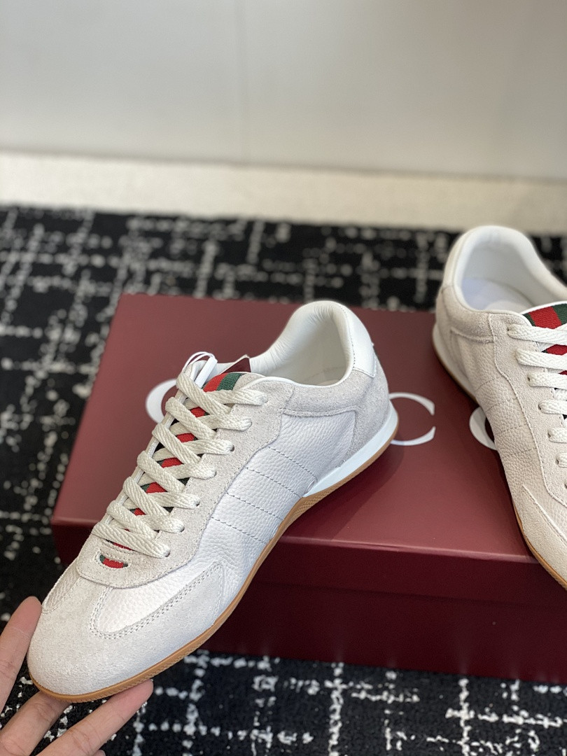 GC Sneakers