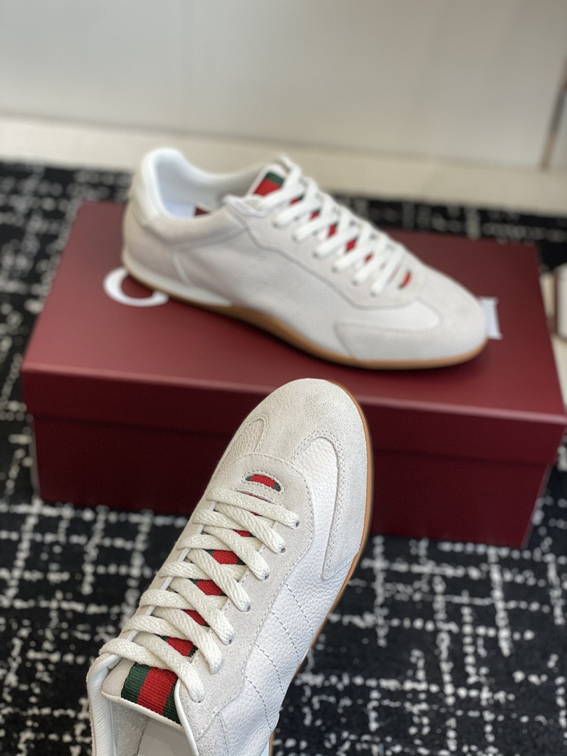 GC Sneakers