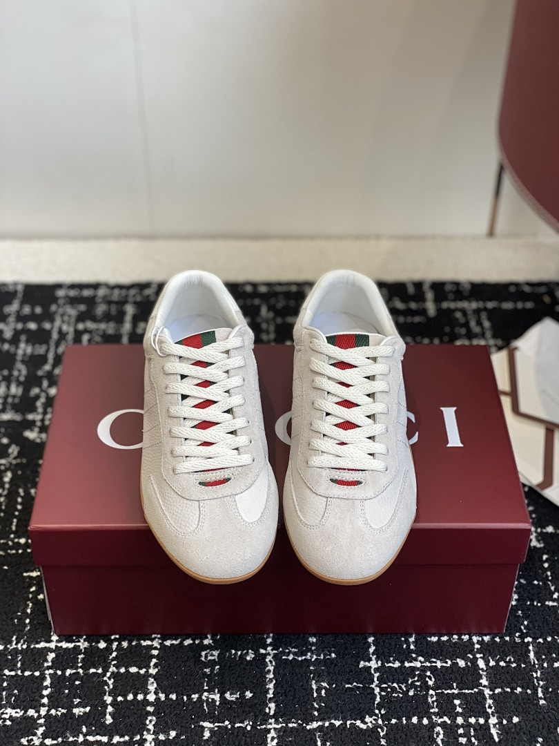 GC Sneakers
