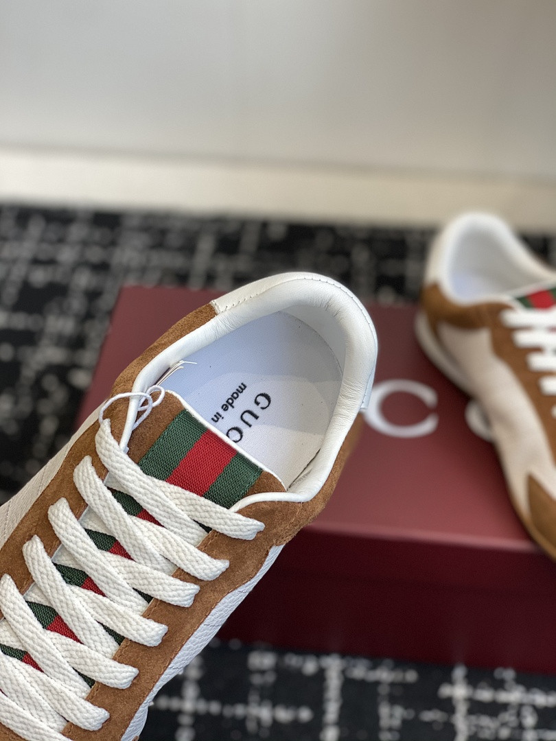 GC Sneakers