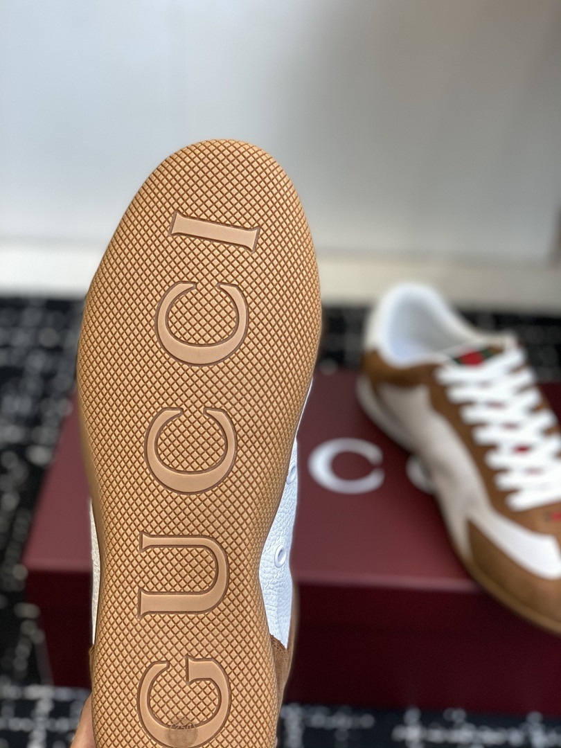 GC Sneakers