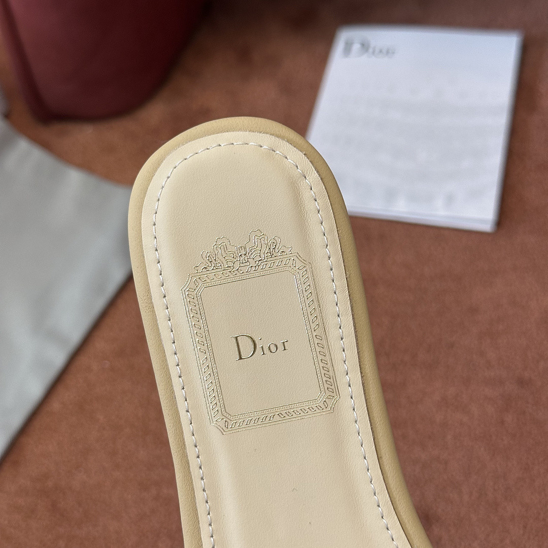 DR Sandals DS-47