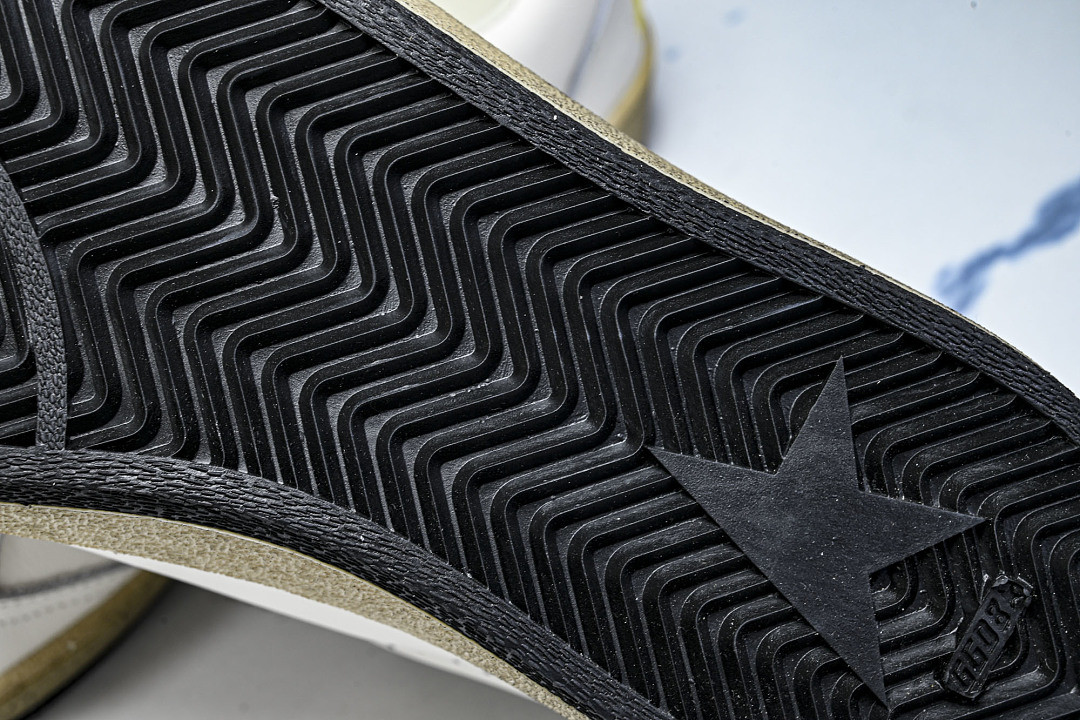 G0lden G0ose Sneakers GG-S007