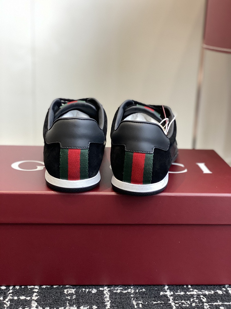 GC Sneakers