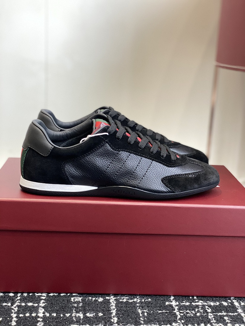 GC Sneakers