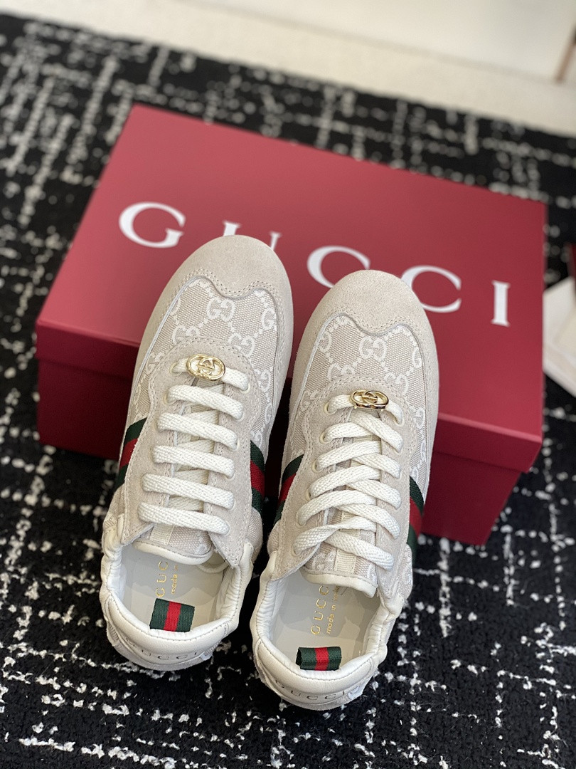 GC Sneakers