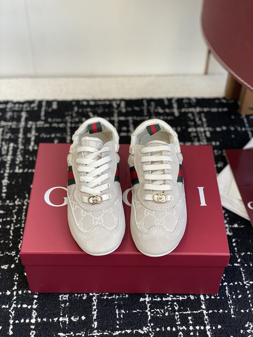 GC Sneakers