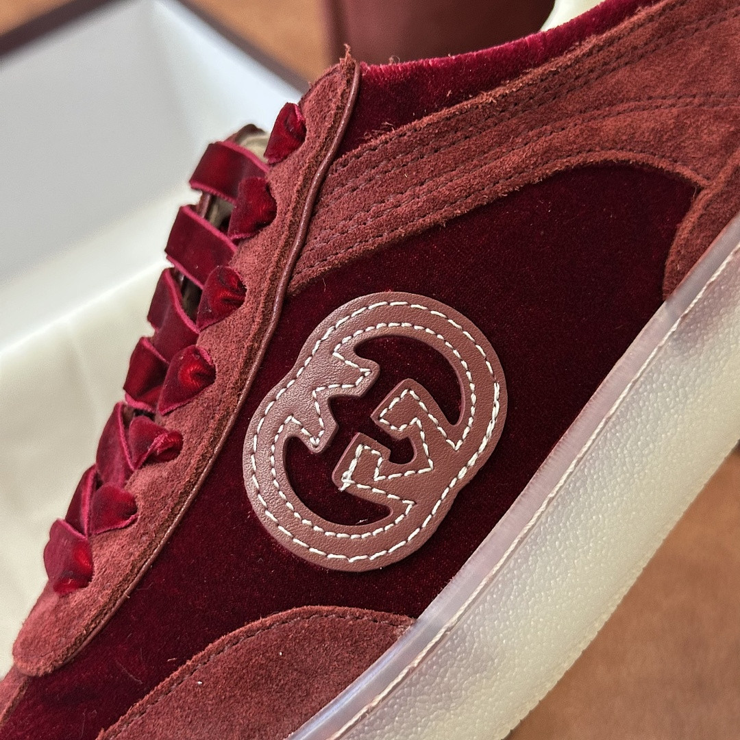 GC Sneakers