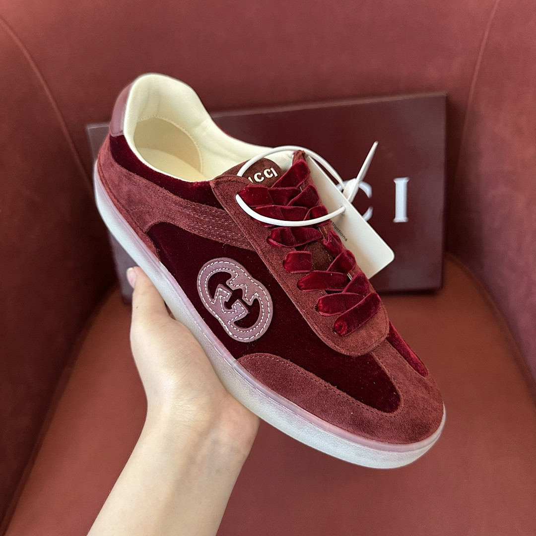 GC Sneakers
