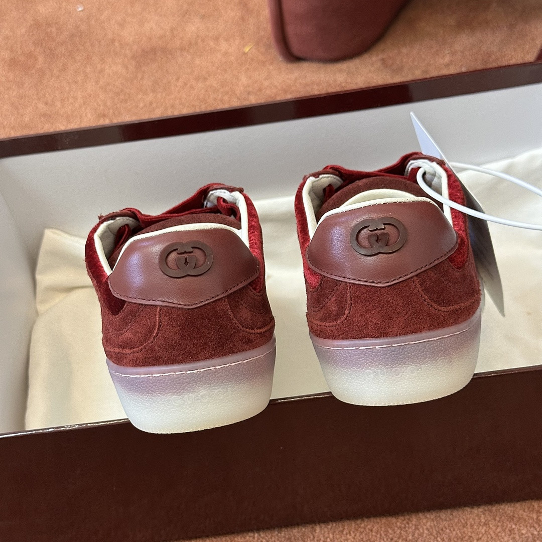 GC Sneakers