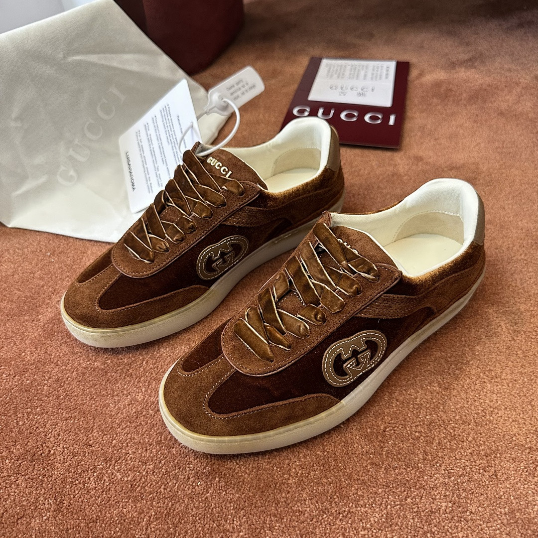 GC Sneakers