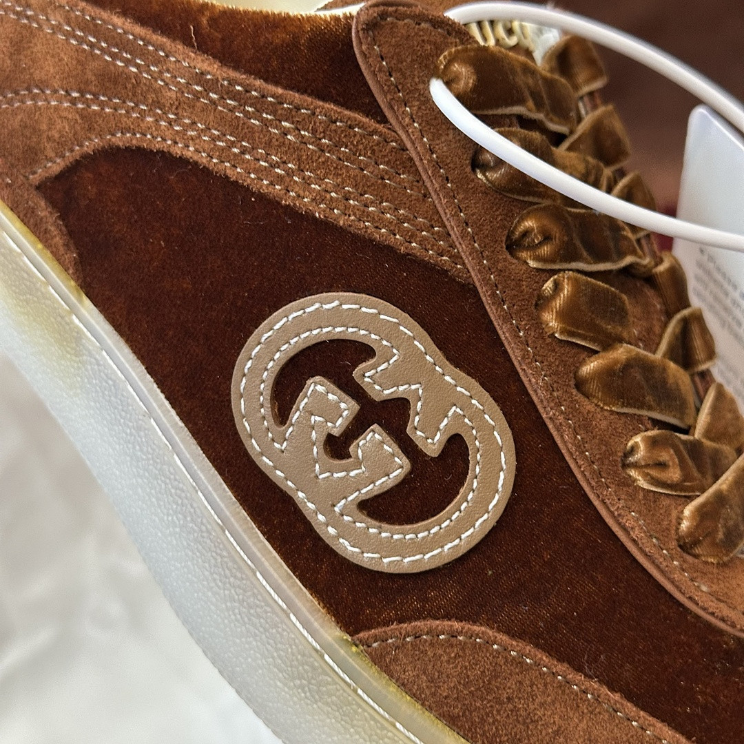 GC Sneakers