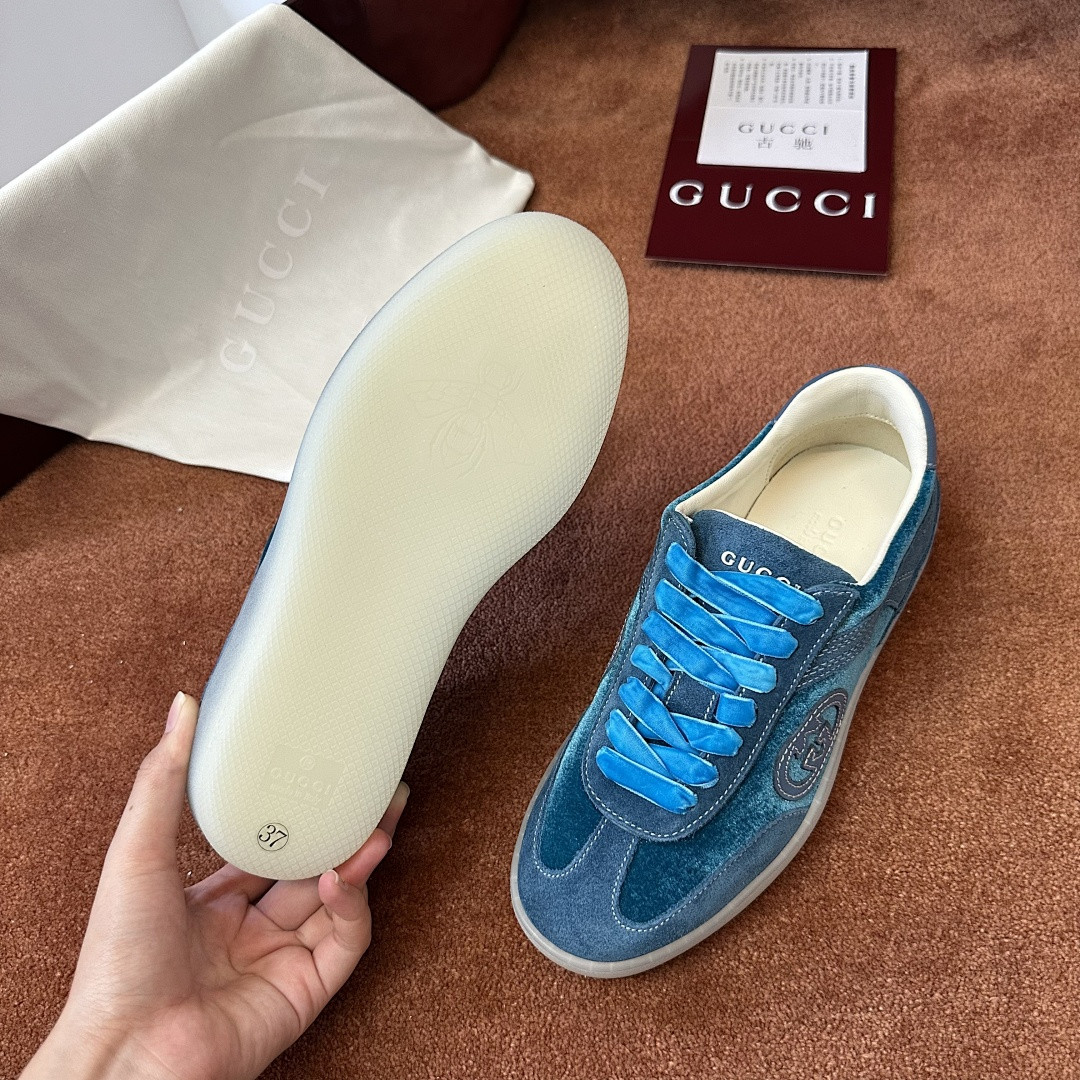 GC Sneakers