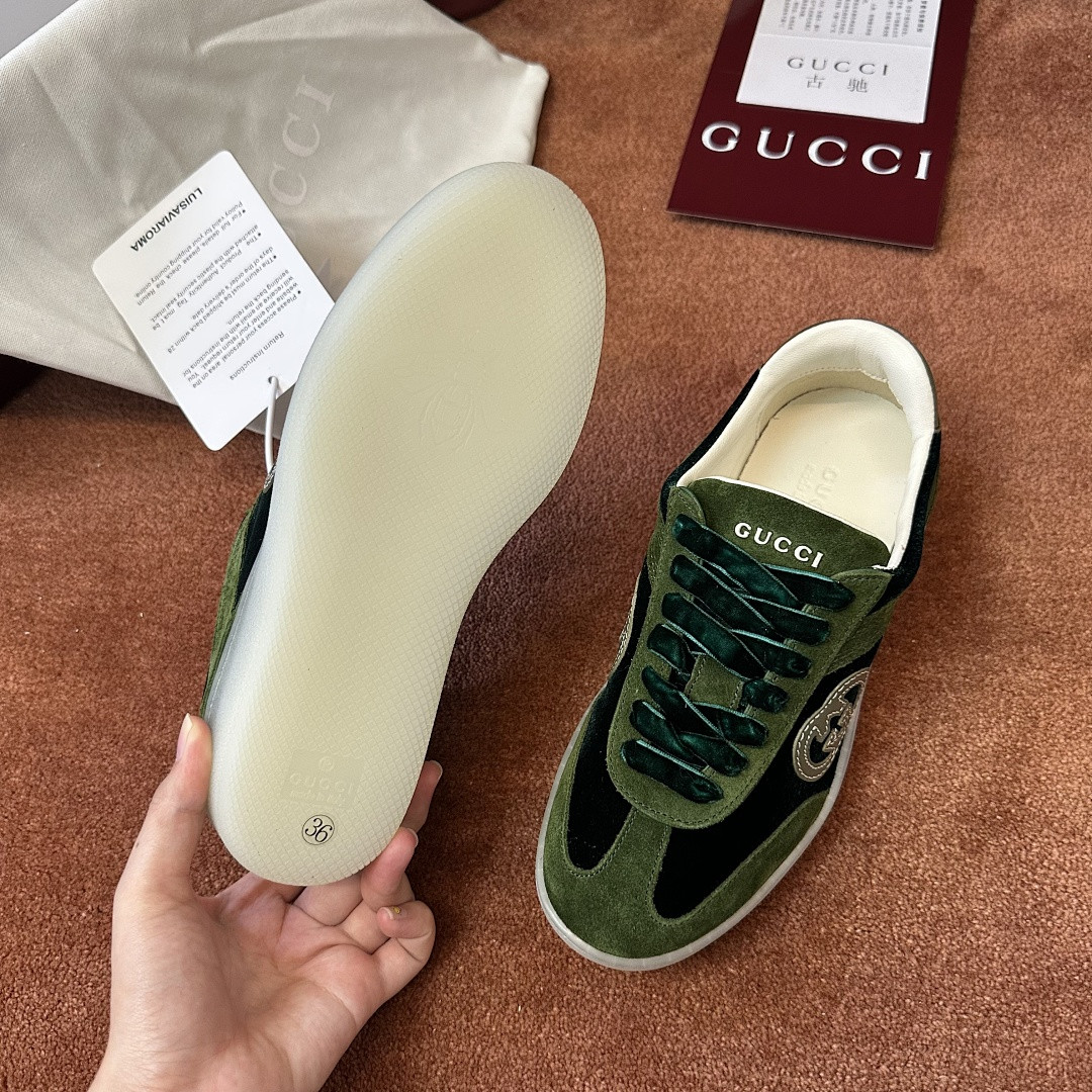 GC Sneakers