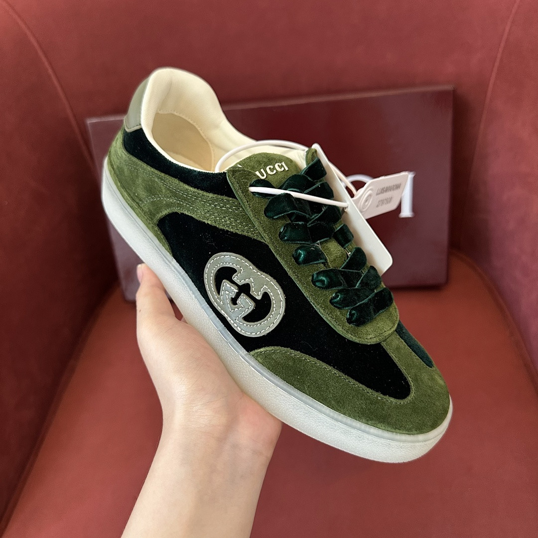 GC Sneakers
