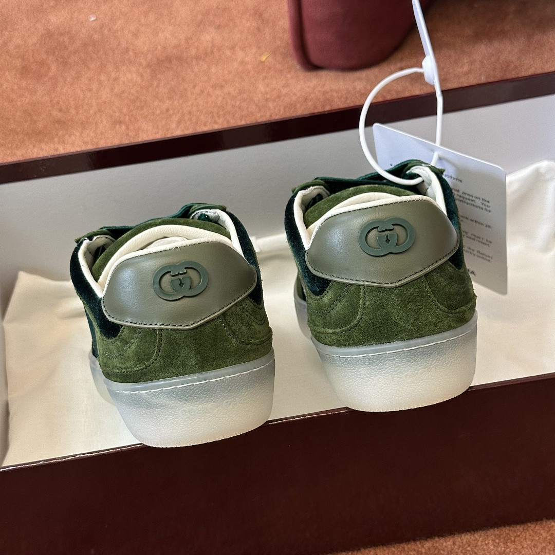GC Sneakers