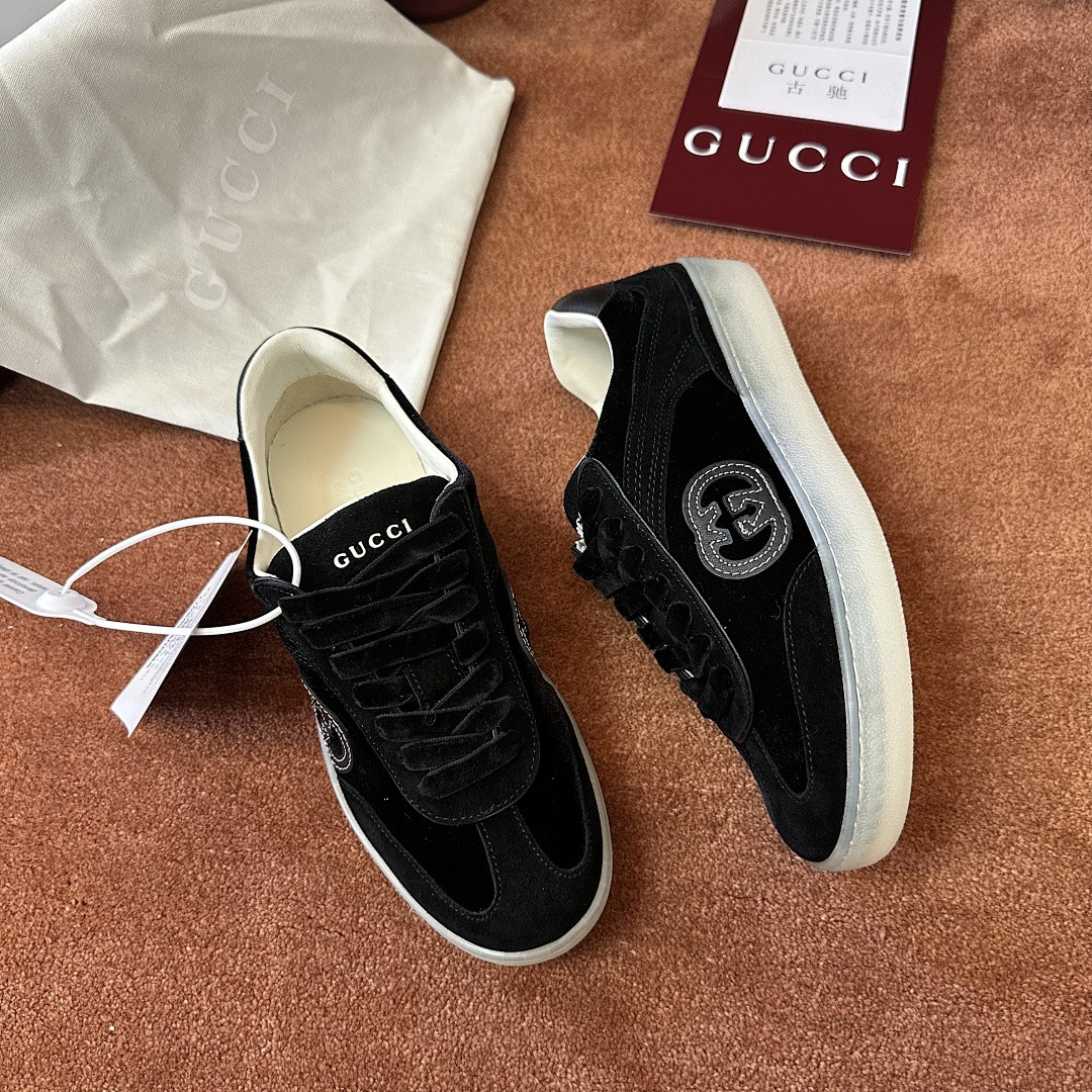 GC Sneakers
