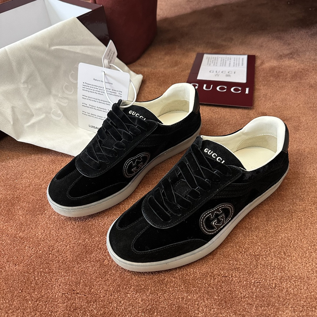 GC Sneakers