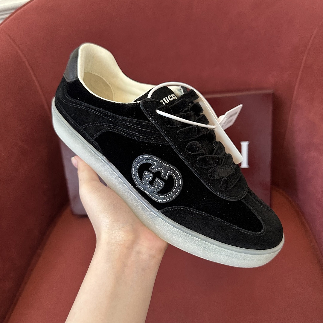 GC Sneakers