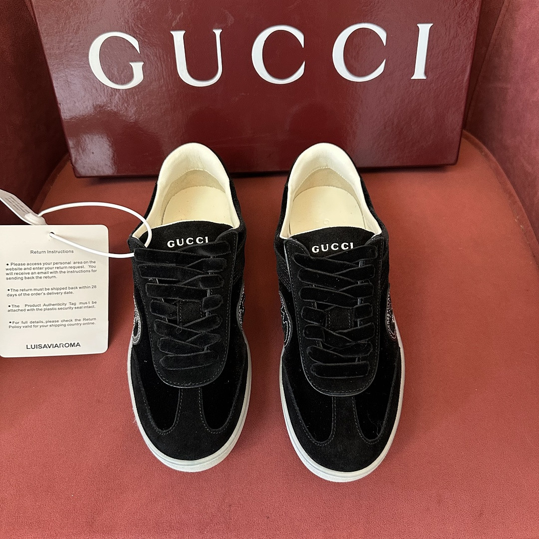 GC Sneakers