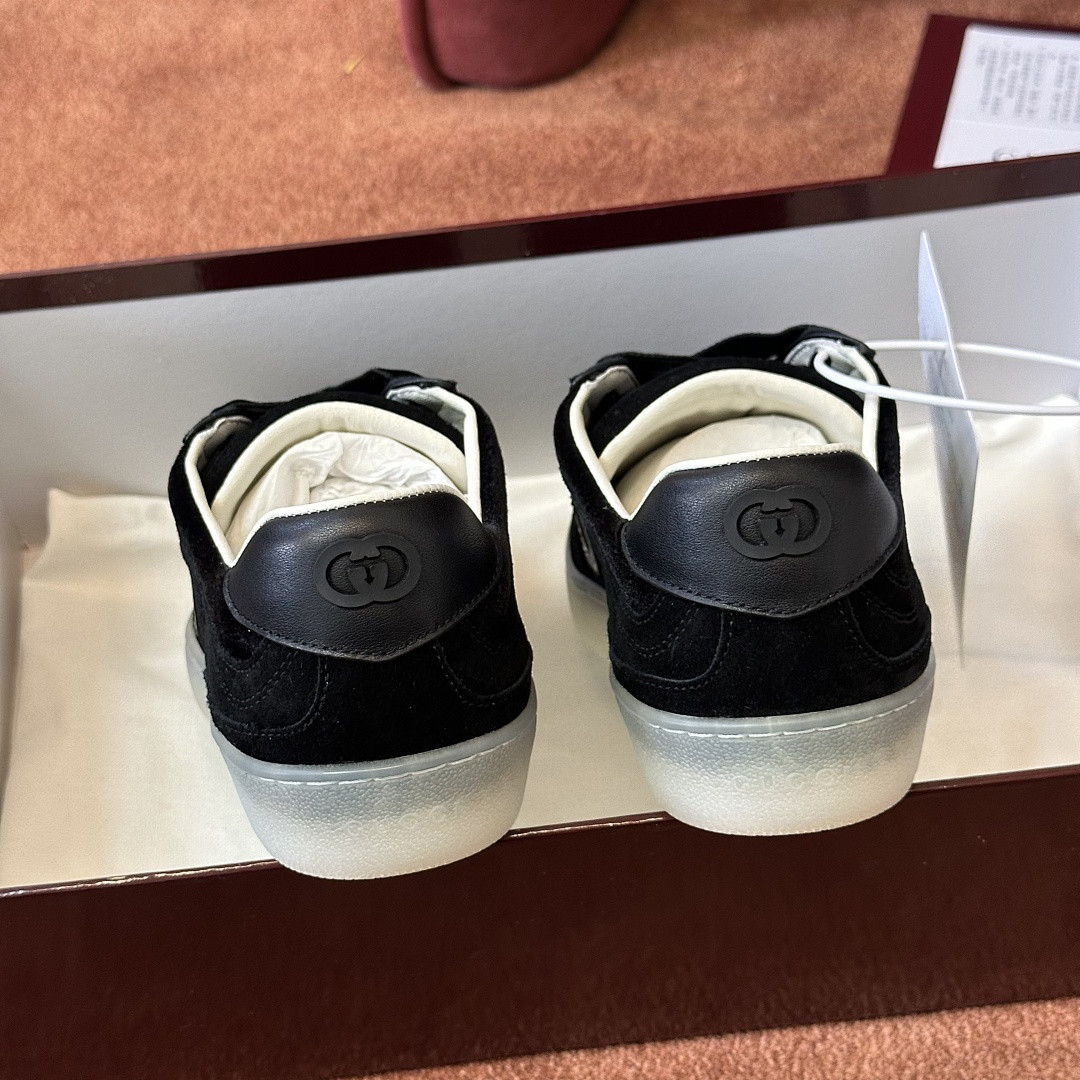 GC Sneakers