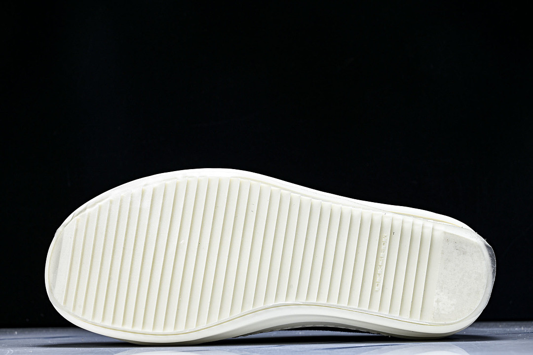 RO Sneakers
