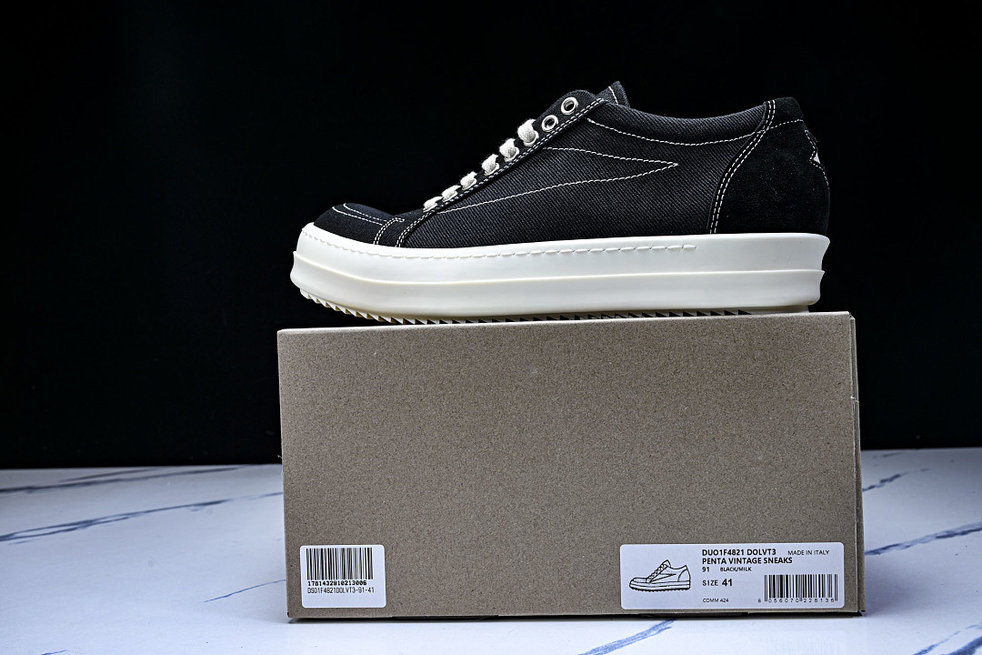 RO Sneakers