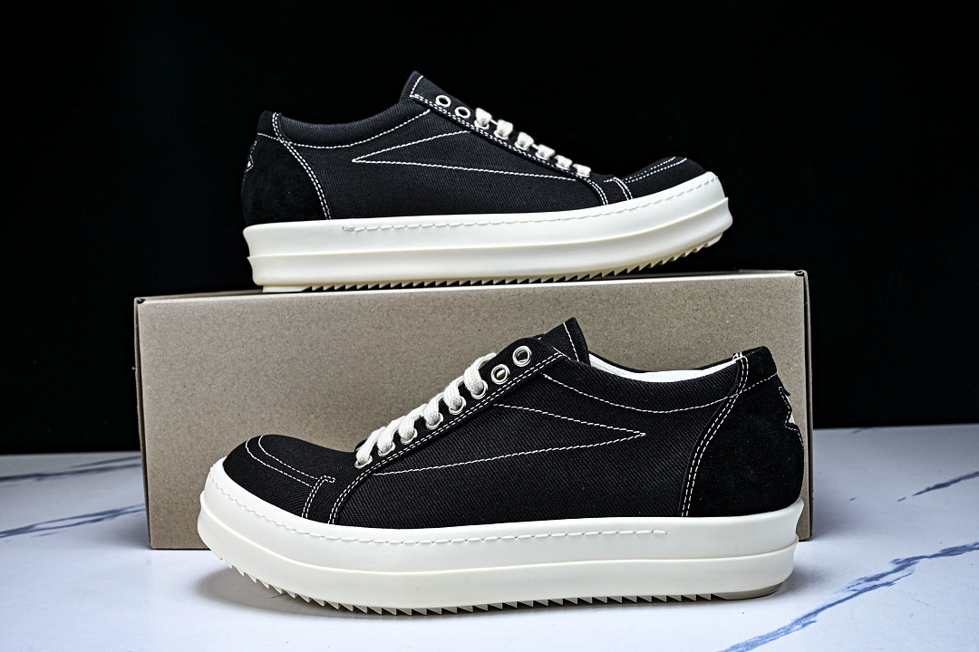 RO Sneakers