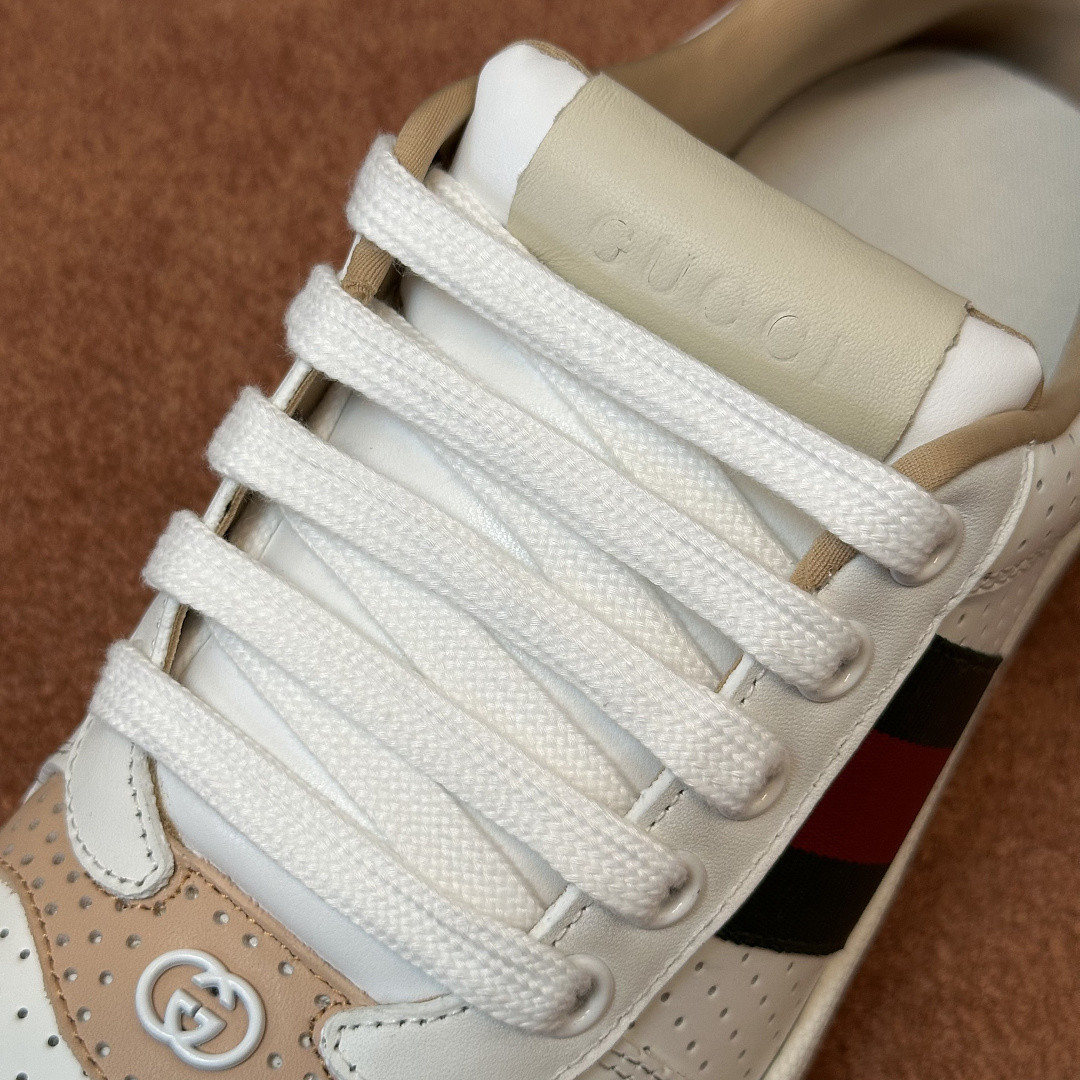 GC Sneakers